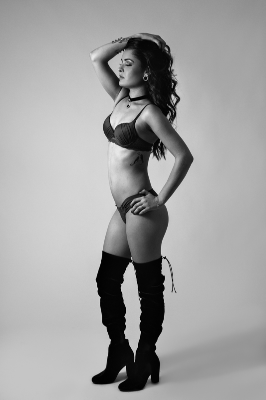 Esbelta, Ousada<br>e de Arrasar - sensual 6