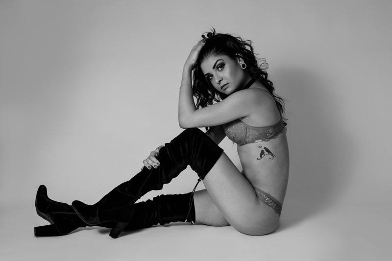 Esbelta, Ousada<br>e de Arrasar - sensual 8