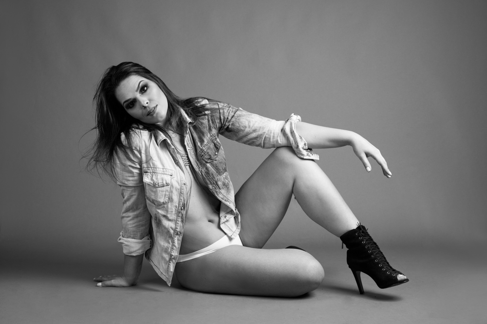 Naked Fashion - sensual 1